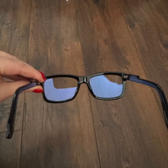 QUAY Beatnik Blue Light Glasses With Black Frame - Picture 3 of 6